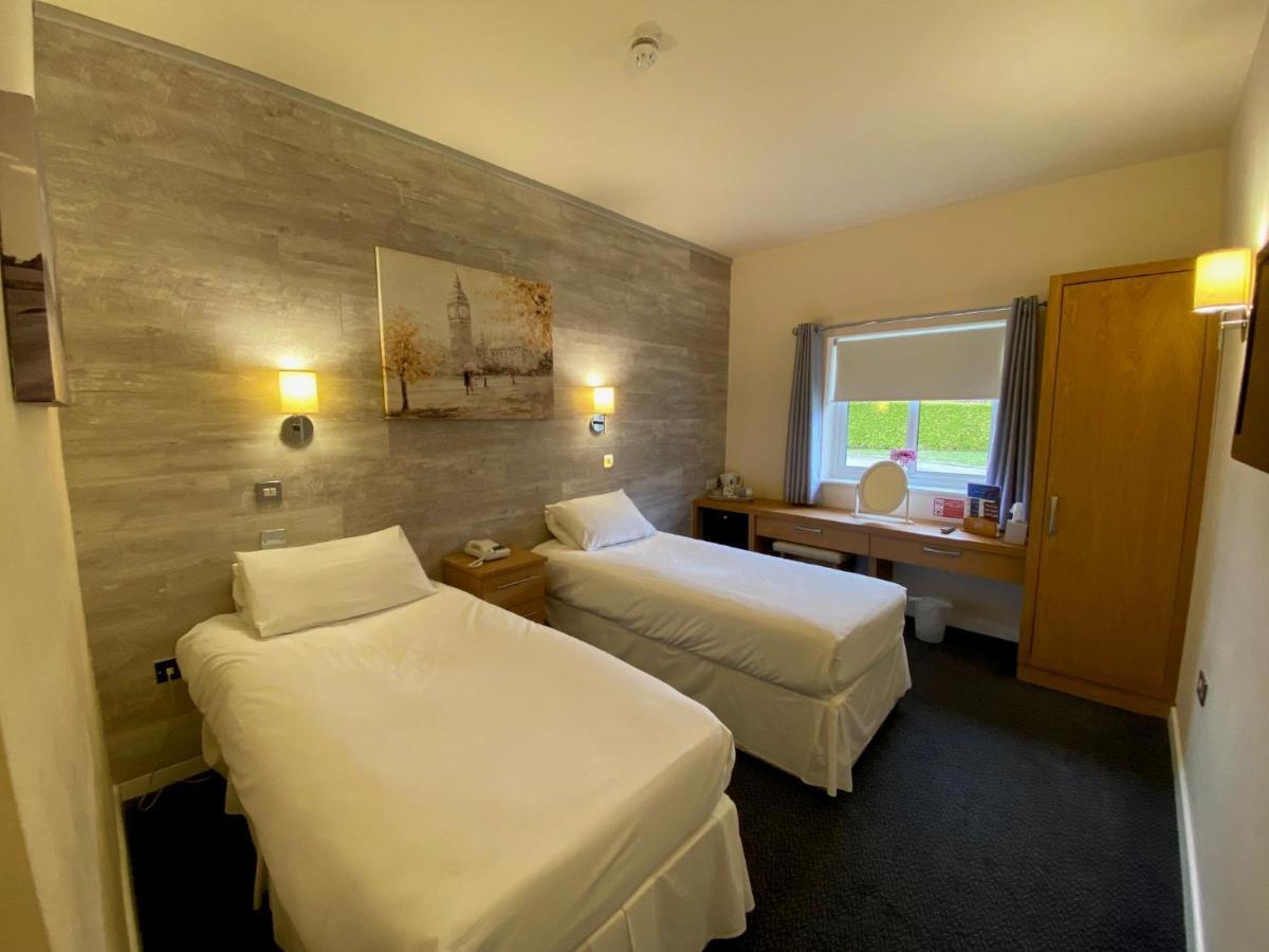 Dudsbury Golf Club - Hotel And Spa ファーンダウン エクステリア 写真