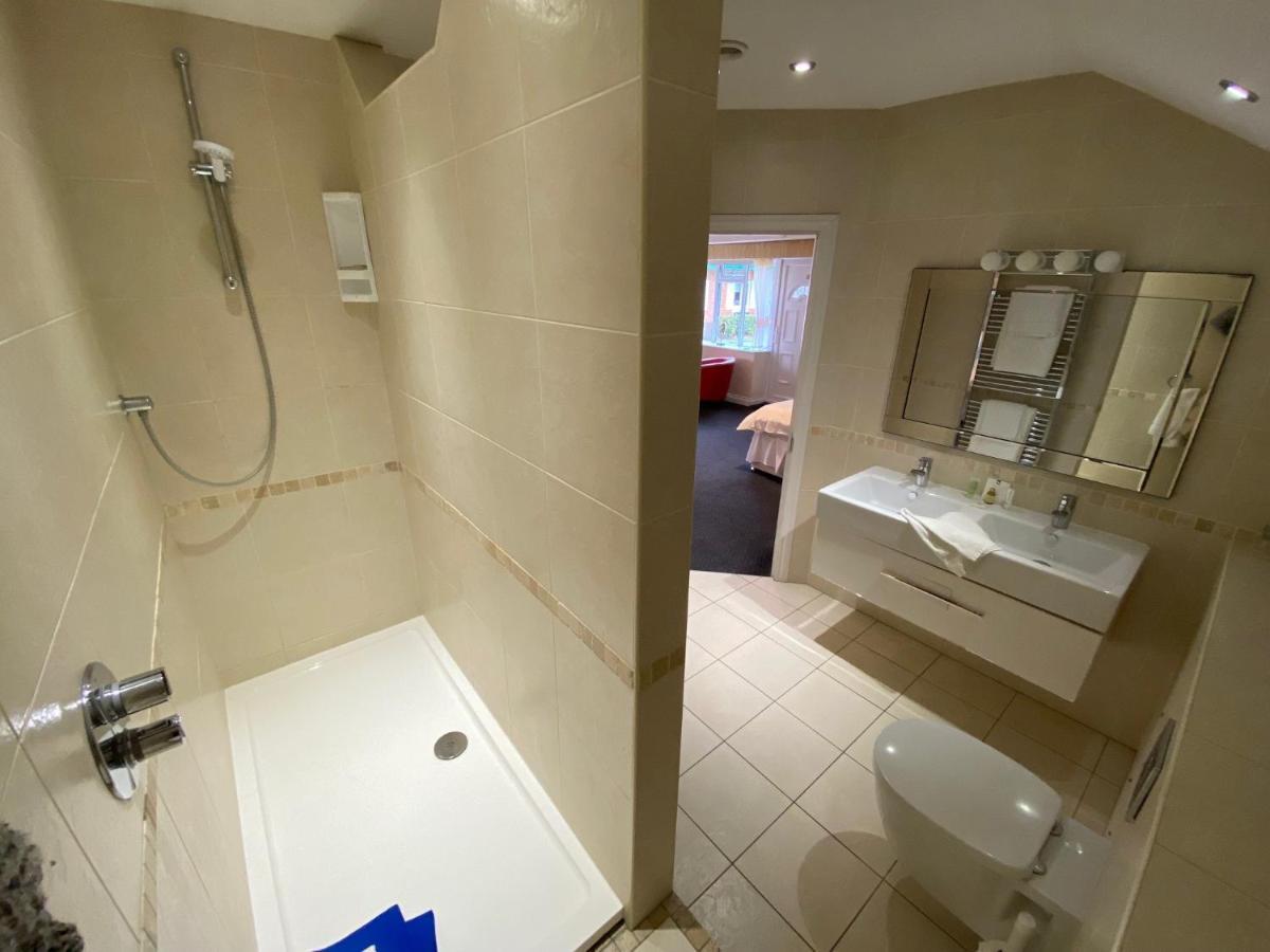 Dudsbury Golf Club - Hotel And Spa ファーンダウン エクステリア 写真