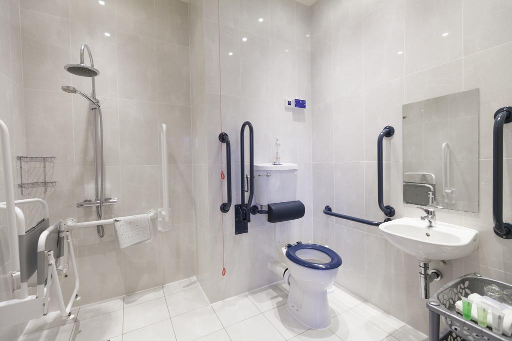 Dudsbury Golf Club - Hotel And Spa ファーンダウン エクステリア 写真
