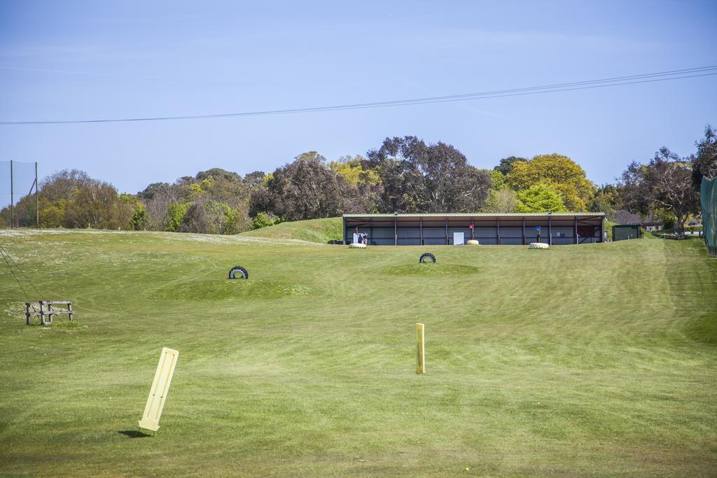 Dudsbury Golf Club - Hotel And Spa ファーンダウン エクステリア 写真